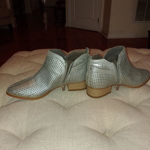 Vince Camuto Bootie